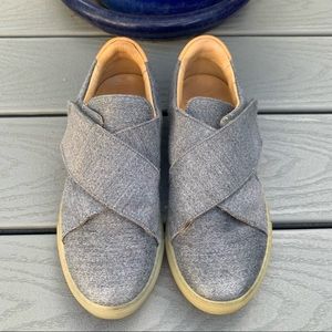 PAIRS IN PARIS Wool Slip On Velcro Closure Rubber Sole Sneakers EUC Size 8